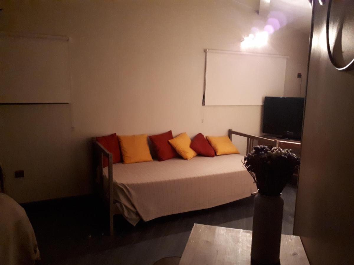 Chez Patricia & Denis Bed & Breakfast Flassans-sur-Issole Екстериор снимка